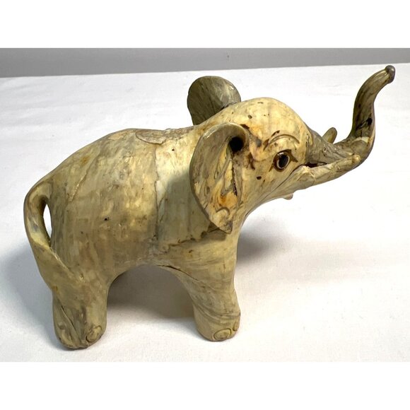 Hand-Carved Elephant Figurine Crushed Oyster shells - Picture 3 of 5